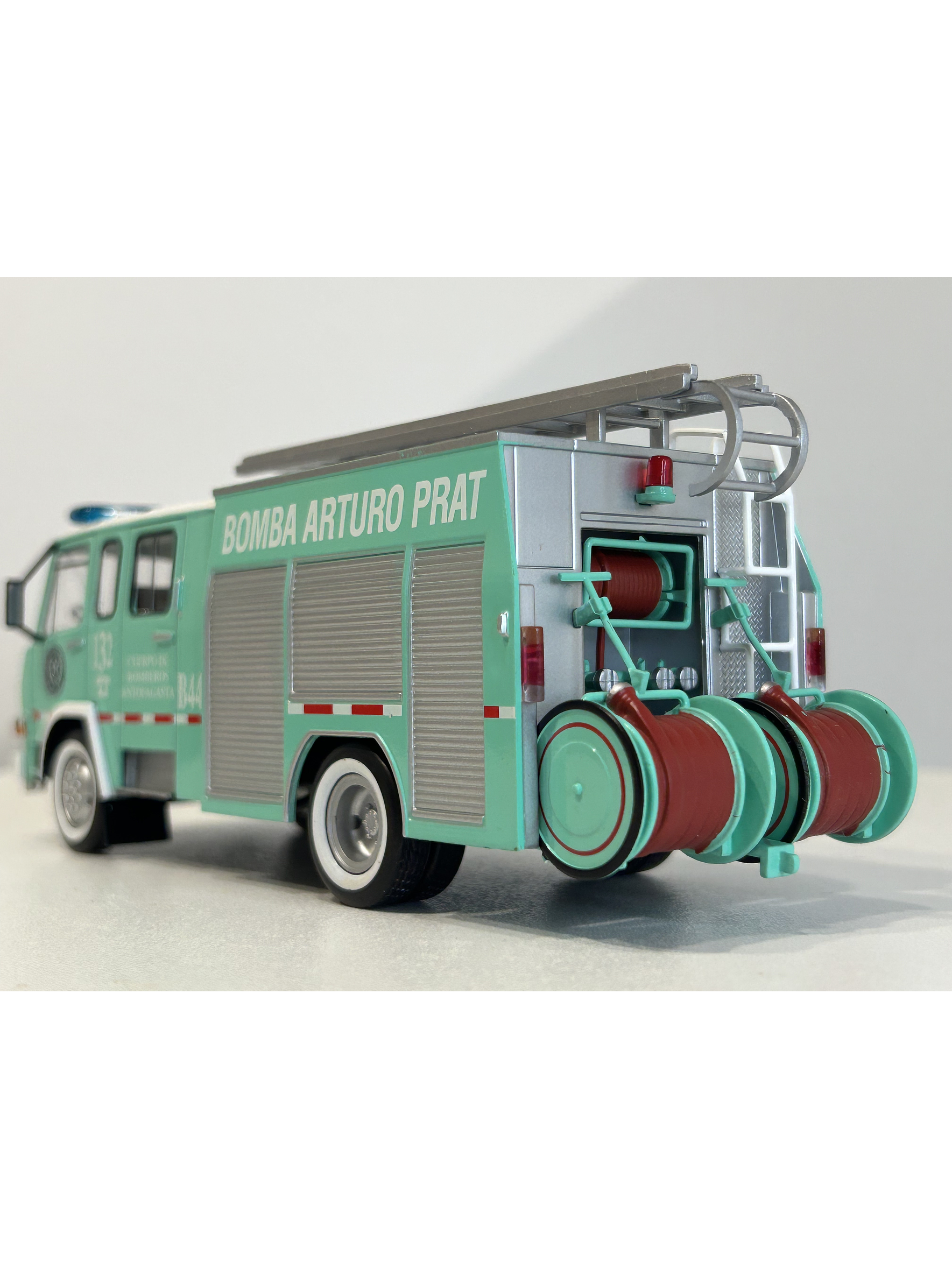Camión de Bomberos Berliet 770 KB6 – Bomba Arturo Prat Antofagasta 1:43 | Ruta Nostalgia 7