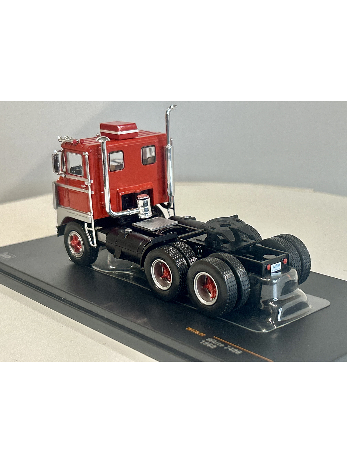 Camión White 7400 1960 | IXO Models 1:43 – Clásico americano de los 60 7