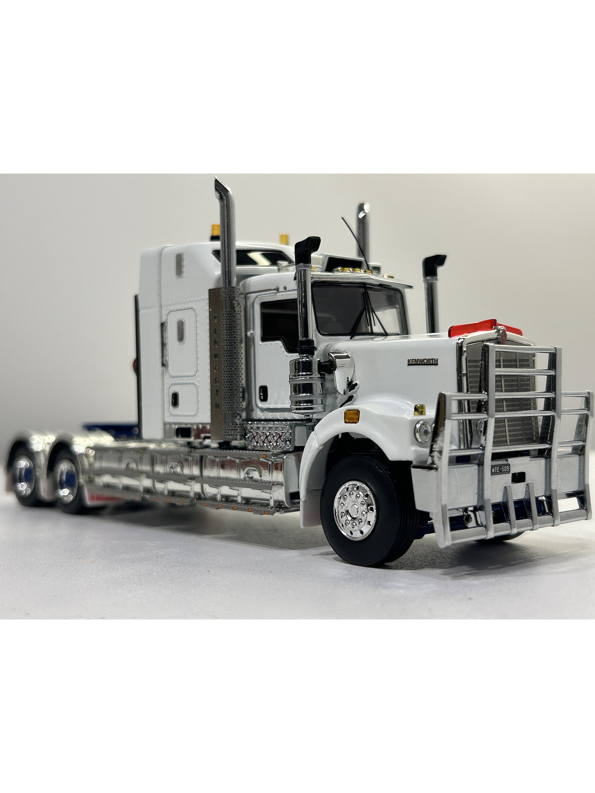Kenworth C509 – Drake Collectibles 1:50 | Leyenda del transporte australiano 3