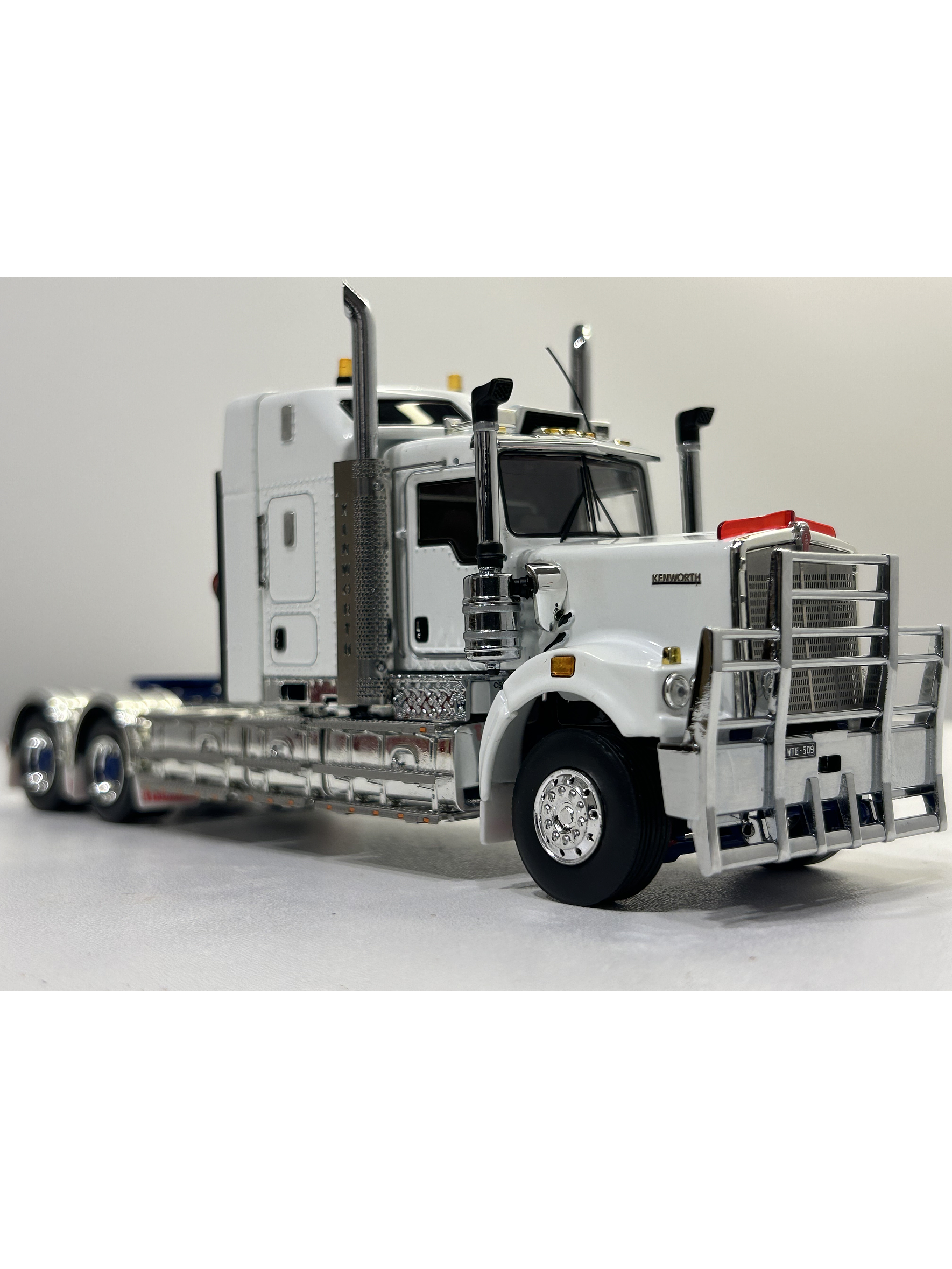Kenworth C509 – Drake Collectibles 1:50 | Leyenda del transporte australiano 3