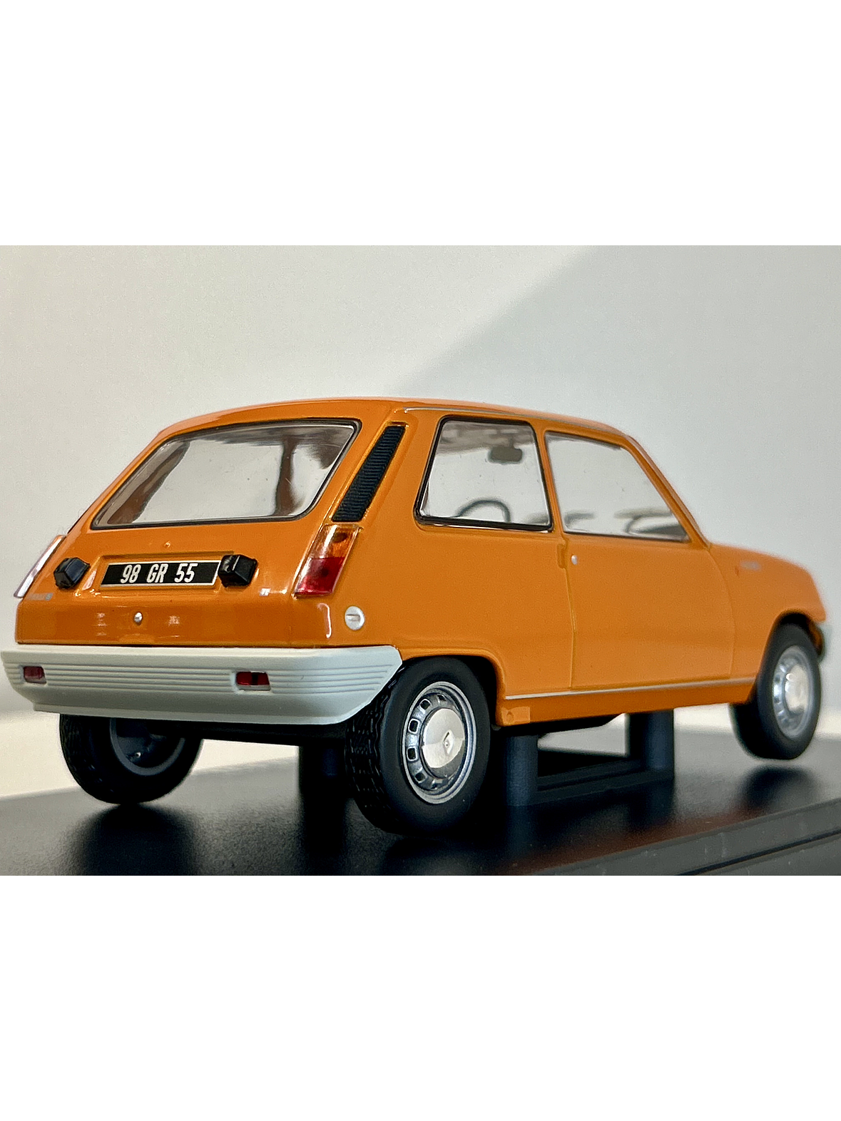 Renault 5 TL 1973 naranja 1:24 Fabbri Editori – Supermini francés icónico para coleccionistas 5