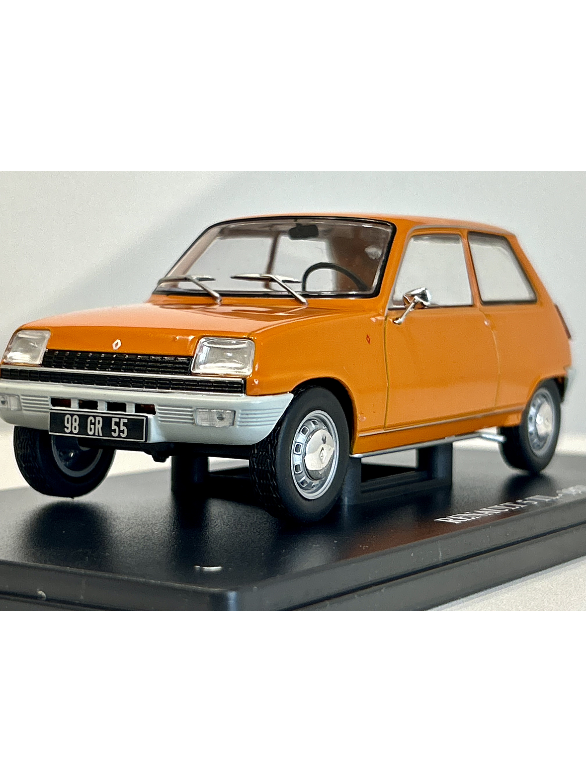 Renault 5 TL 1973 naranja 1:24 Fabbri Editori – Supermini francés icónico para coleccionistas 1