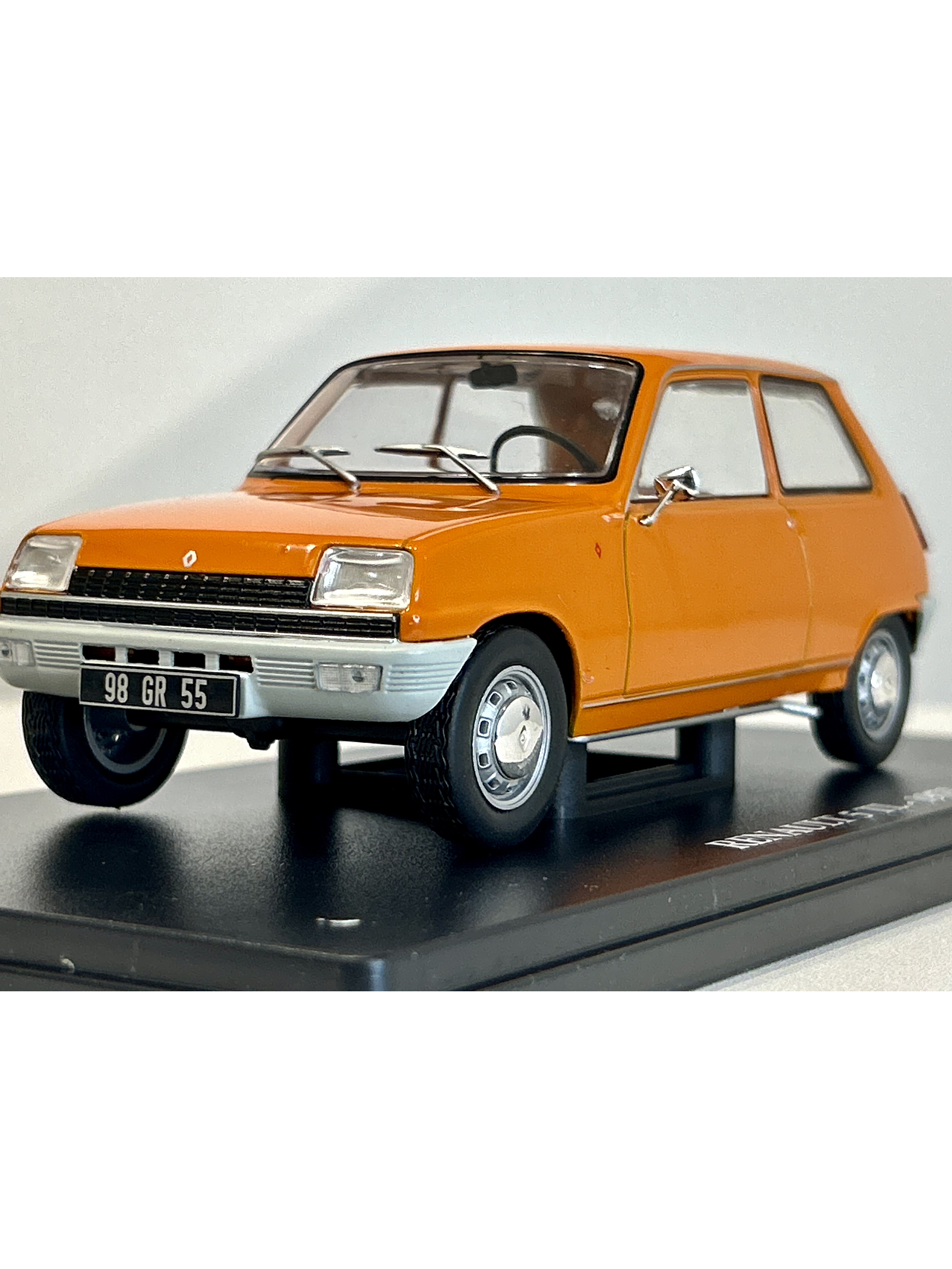 Renault 5 TL 1973 naranja 1:24 Fabbri Editori – Supermini francés icónico para coleccionistas 1