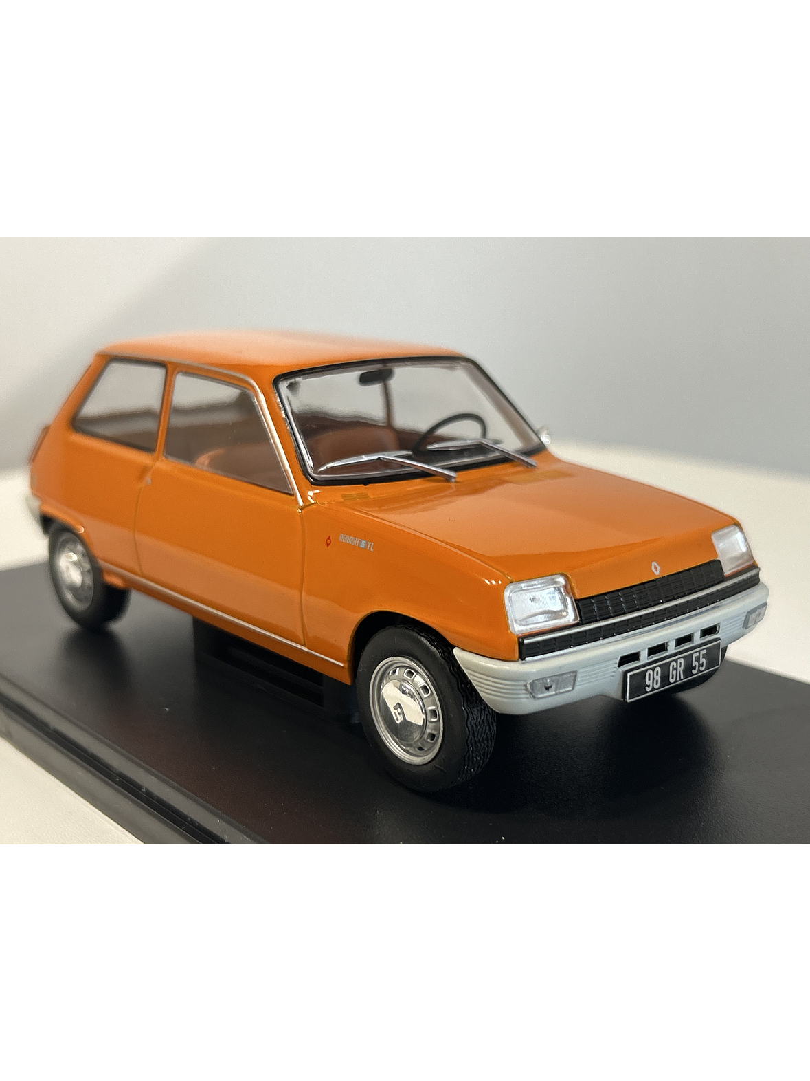 Renault 5 TL 1973 naranja 1:24 Fabbri Editori – Supermini francés icónico para coleccionistas 3