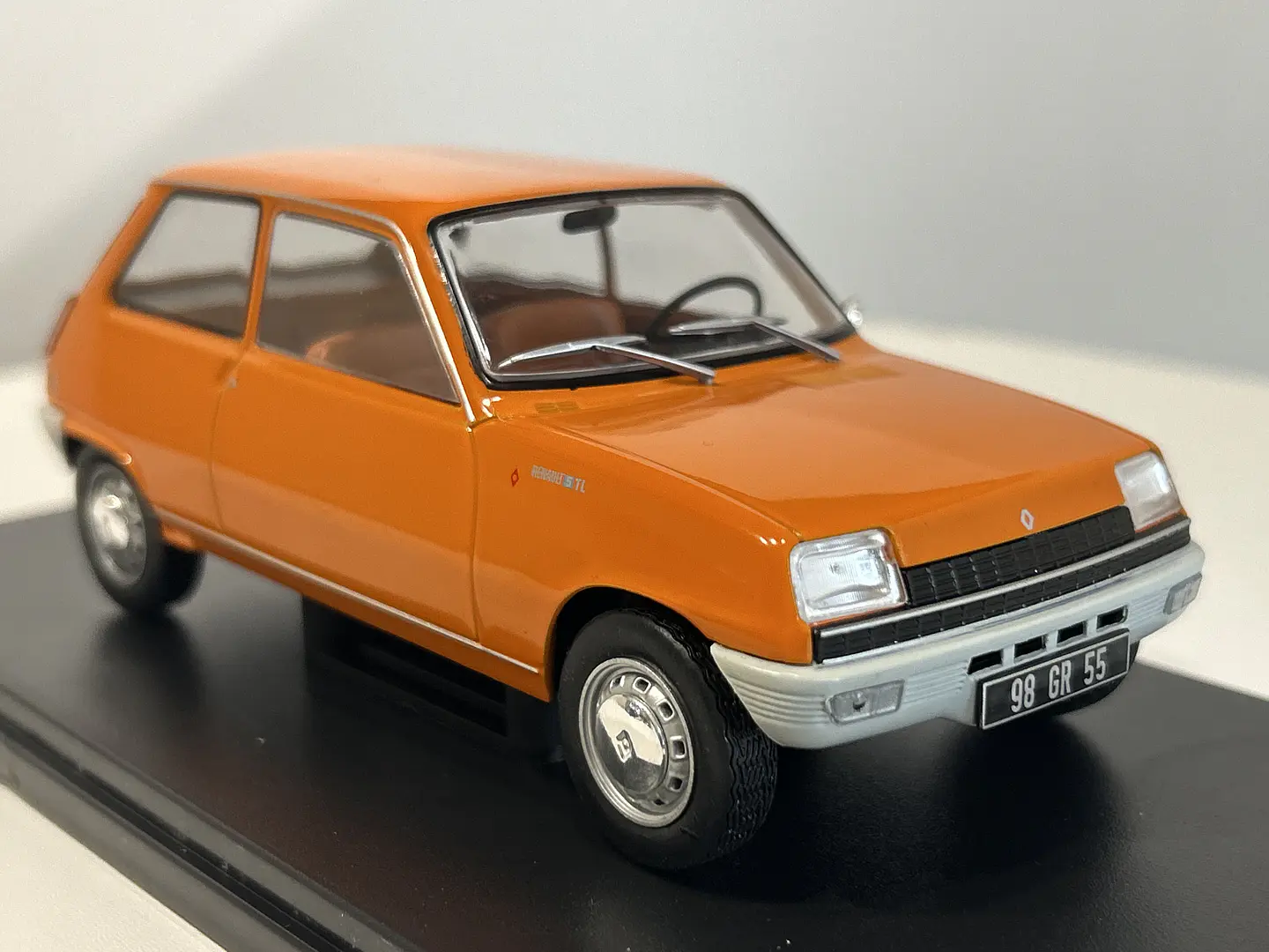 Auto  Renault 5 Tl. 1973. Fabbri Editori. Escala 1:24  3