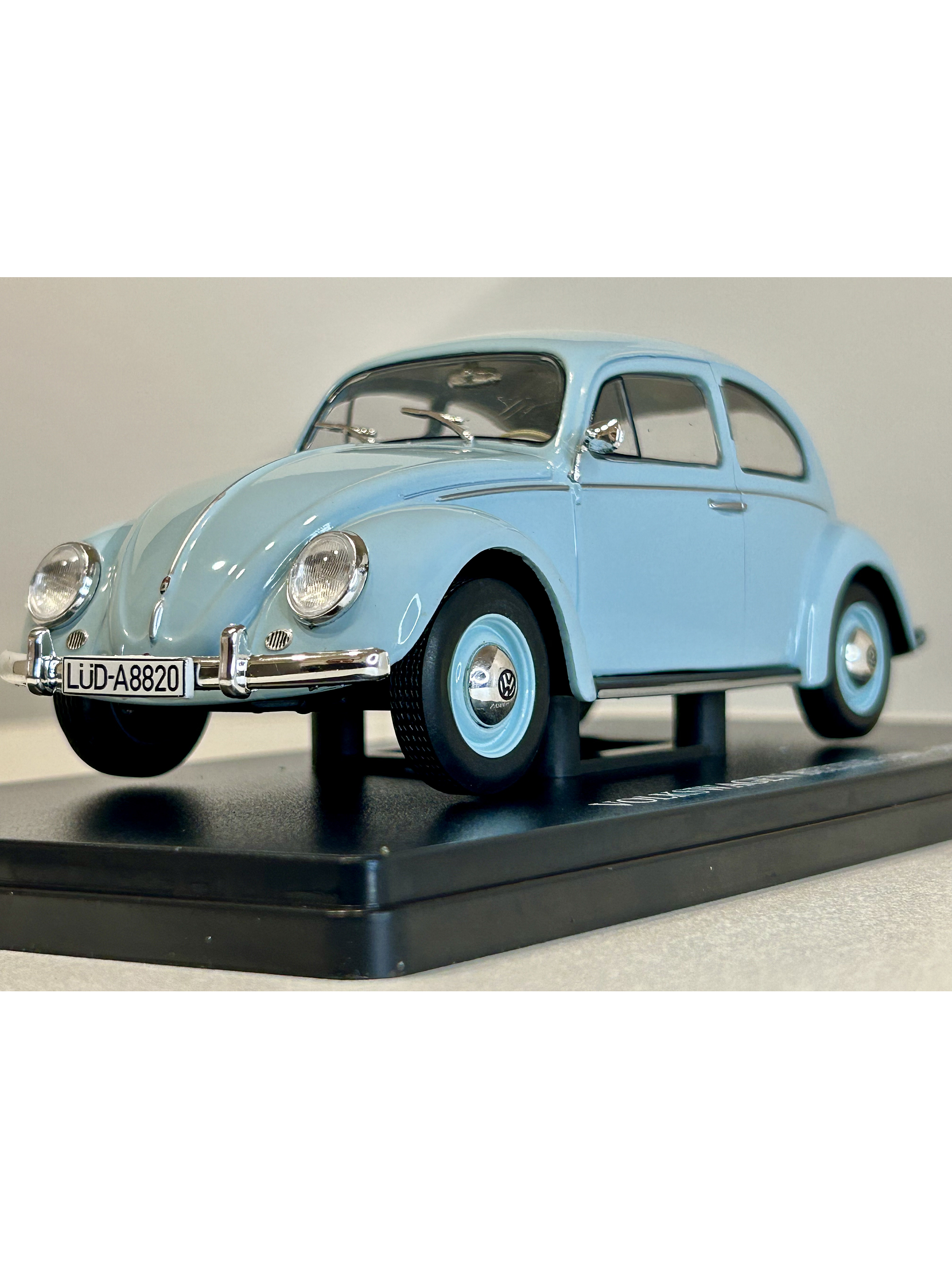 Volkswagen Beetle 1200 1973 celeste 1:24 Fabbri Editori – Escarabajo clásico en Chile 1