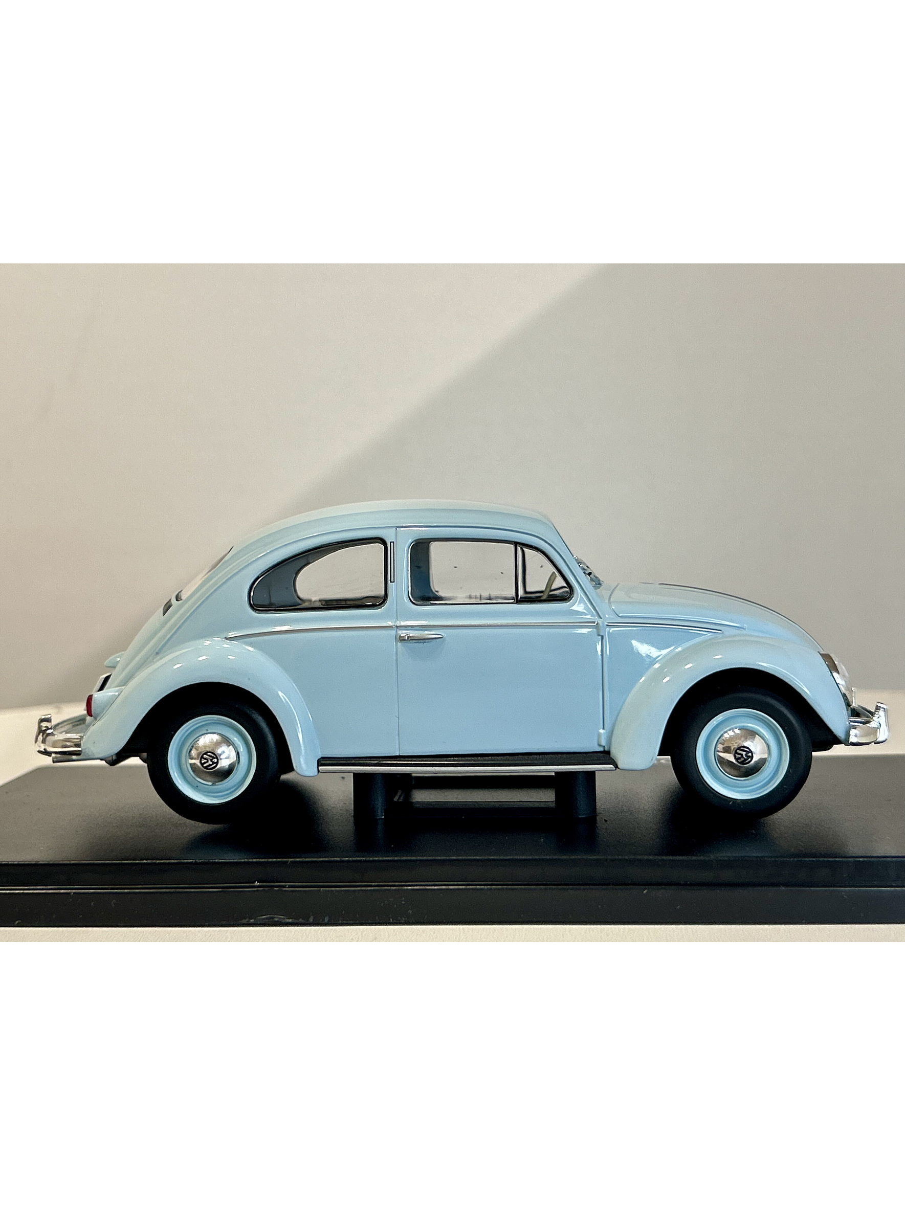 Volkswagen Beetle 1200 1973 celeste 1:24 Fabbri Editori – Escarabajo clásico en Chile 4