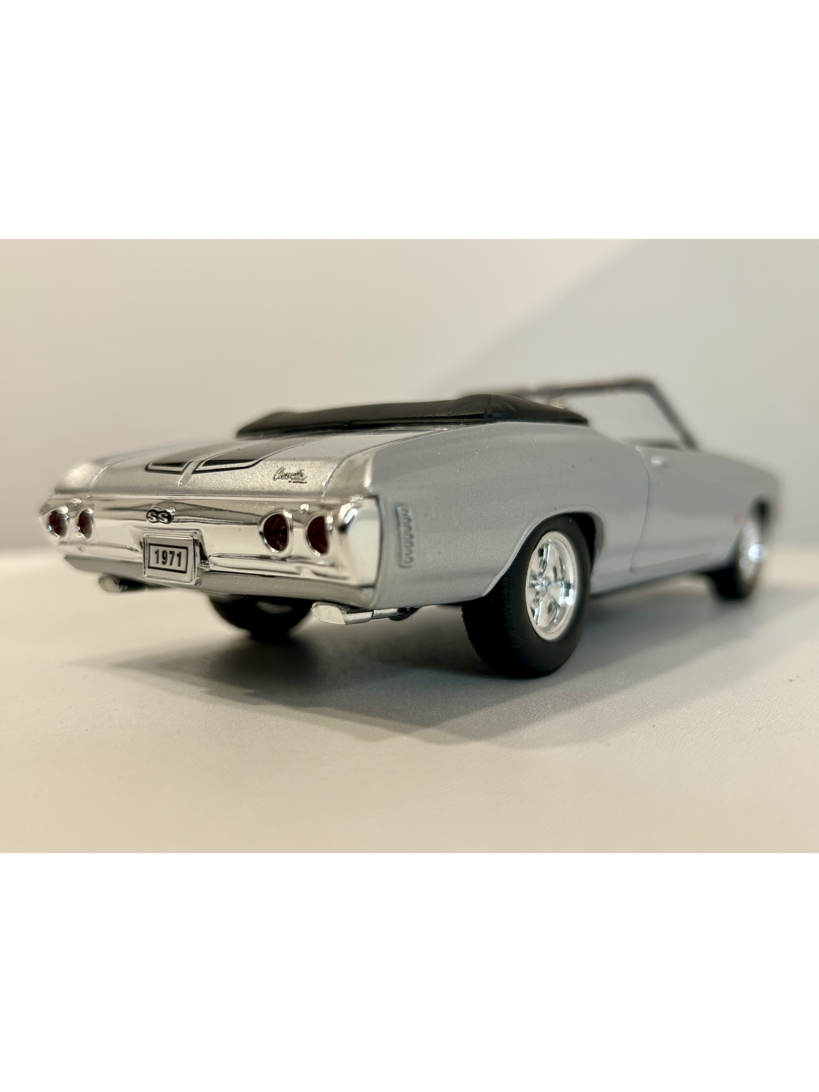 Chevrolet Chevelle SS 454 Convertible 1971 – Modelo a Escala 1:24 Welly Diecast Coleccionable 18