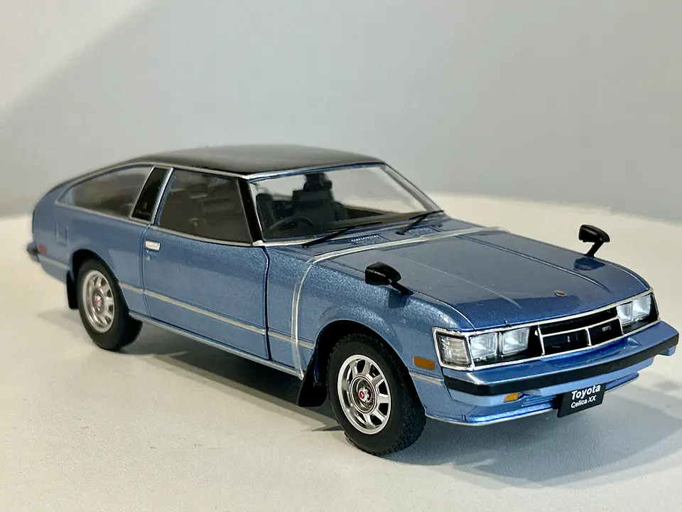 Auto Toyota Celica XX 1978 azul metalizado/negro 1:24 4