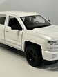 Welly Chevrolet Silverado 2017 1:29 blanco – Pick-up full-size icónica para coleccionistas en Chile | Ruta Nostalgia - Miniatura 3