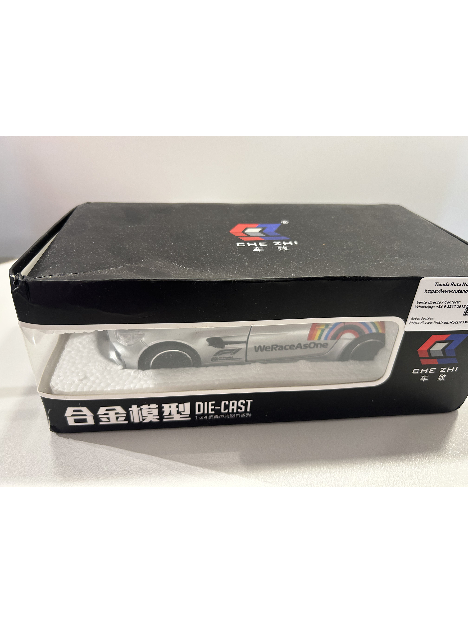 Mercedes-AMG GT R “F1 Safety Car” 1:24 plata – CHE ZHI | Réplica WeRaceAsOne para coleccionistas en Chile 9