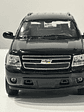 Welly Chevrolet Tahoe LT 2008 1:24 negro – SUV full-size icónica para coleccionistas en Chile | Ruta Nostalgia - Miniatura 2