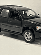 Welly Chevrolet Tahoe LT 2008 1:24 negro – SUV full-size icónica para coleccionistas en Chile | Ruta Nostalgia - Miniatura 3