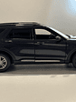 Motormax Ford Explorer XLT 2022 1:24 – SUV tres filas moderno para coleccionistas | Ruta Nostalgia - Miniatura 5