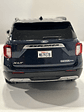 Motormax Ford Explorer XLT 2022 1:24 – SUV tres filas moderno para coleccionistas | Ruta Nostalgia - Miniatura 18
