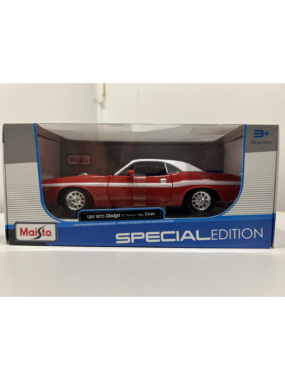 Maisto Dodge Challenger R/T 1970 1:24 rojo/techo blanco – Muscle car a escala para colección | Chile 13