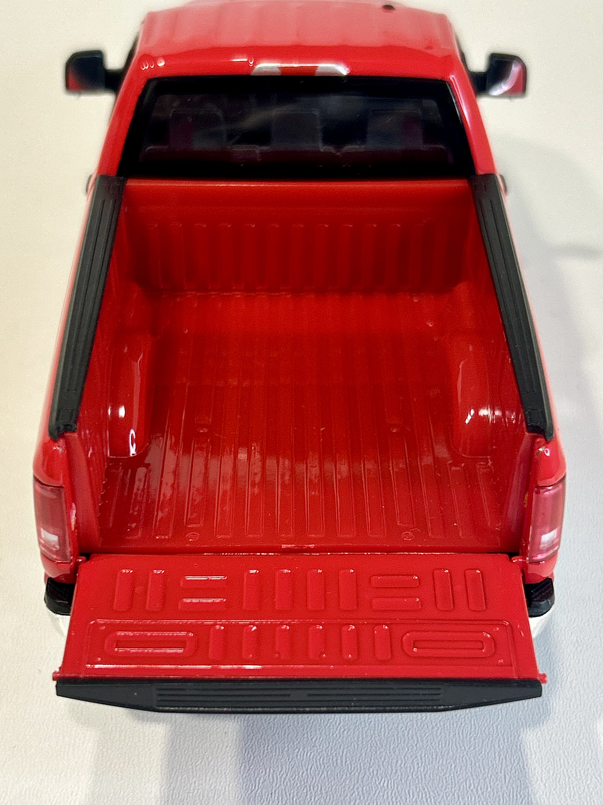 WELLY Ford F-150 Regular Cab 2015 1:24 rojo – Pick-up a escala die-cast con puertas y portalón operativos | Chile.  SIN CAJA ORIGINAL 7