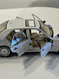 Jinlifang Mercedes-Benz S320 W140 1:24 plata – Sedán de lujo a escala con aperturas y detalle interior | Chile - Miniatura 4