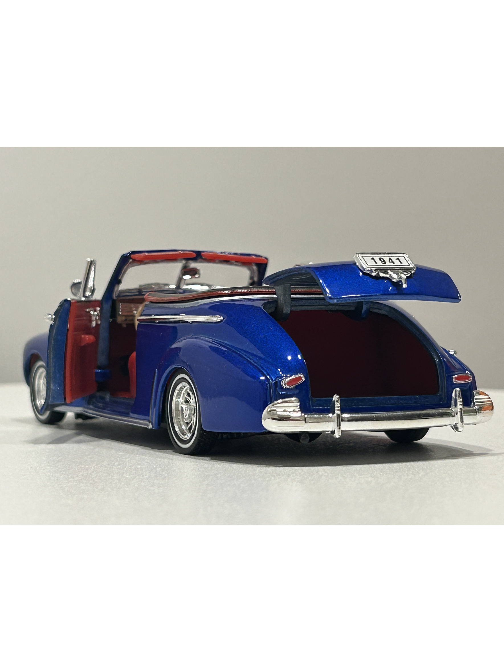 Welly 1:24 Chevrolet Special Deluxe Convertible “Tuning” 1941 azul metálico – Hot Rider Collection | Chile 7