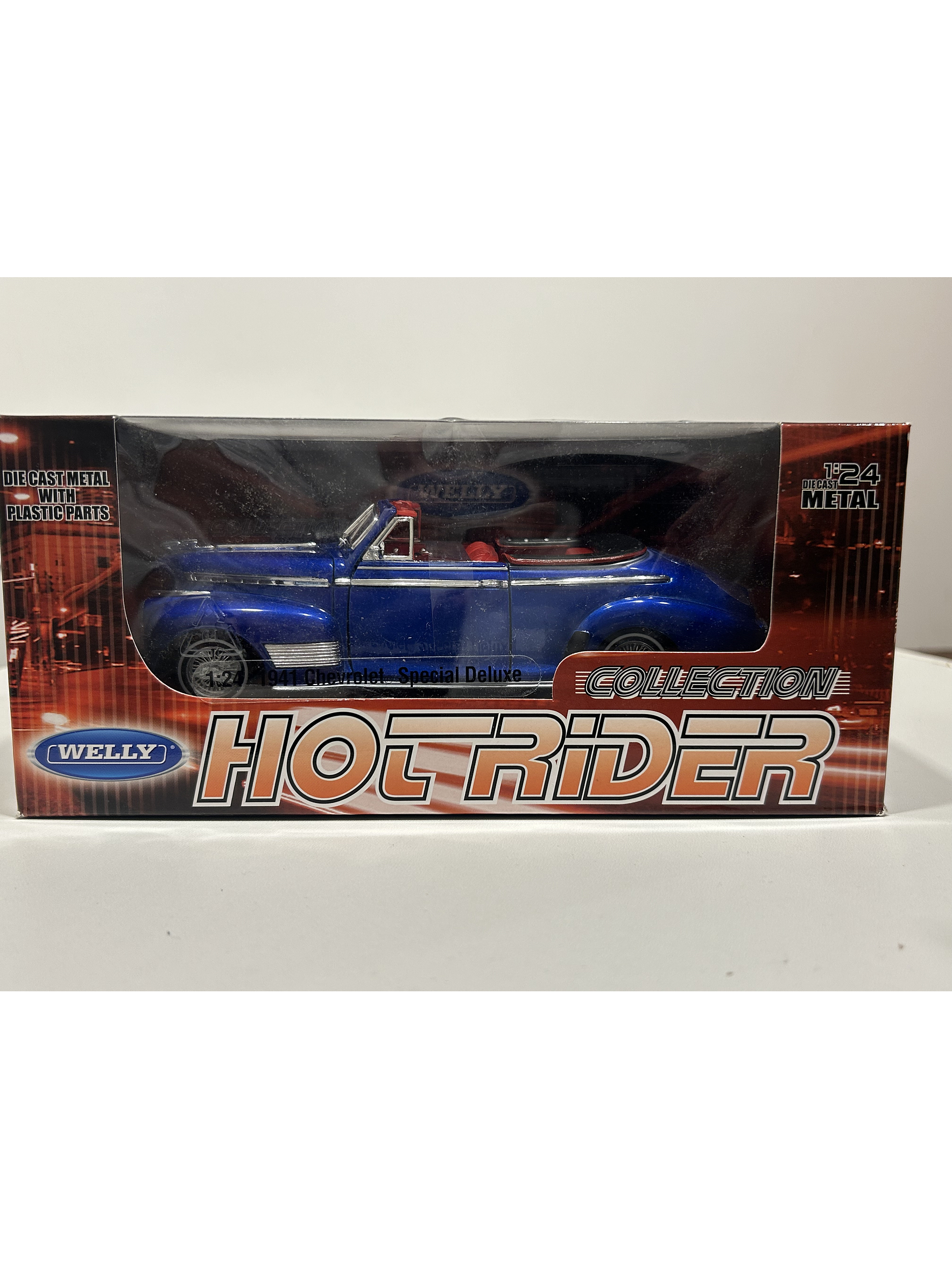 Welly 1:24 Chevrolet Special Deluxe Convertible “Tuning” 1941 azul metálico – Hot Rider Collection | Chile 10