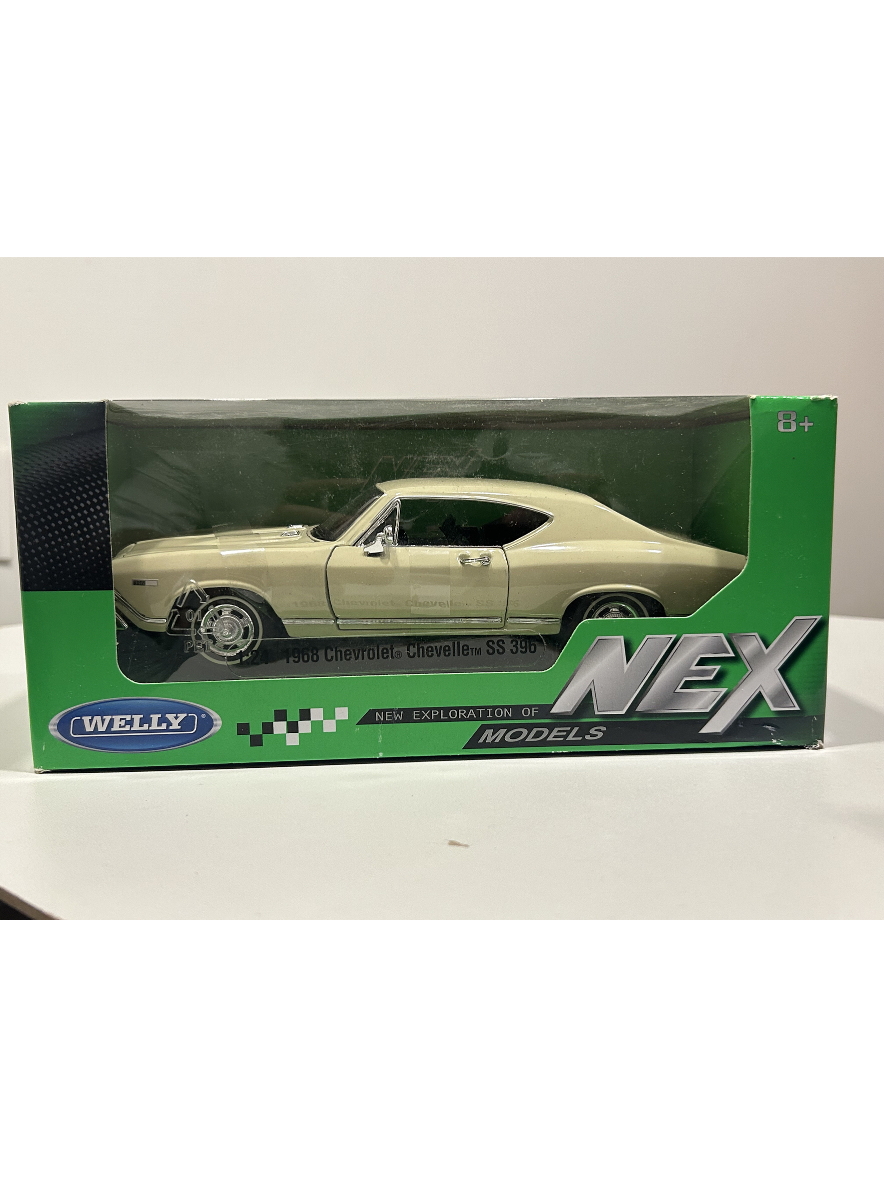 Welly Chevrolet Chevelle SS 396 1968 1:24 beige – Muscle car a escala | Chile 12