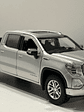 Motormax GMC Sierra 1500 SLT Crew Cab 2019 1:24 – Poder y Nostalgia en Miniatura - Miniatura 3