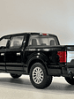 Motormax Ford F-150 Limited Crew Cab 2019 1:24 (negra) – lujo “full-size” hecho miniatura - Miniatura 8
