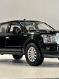 Motormax Ford F-150 Limited Crew Cab 2019 1:24 (negra) – lujo “full-size” hecho miniatura - Miniatura 10