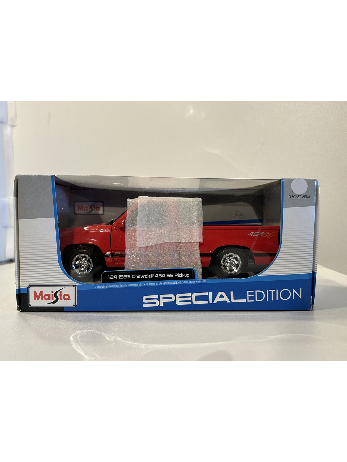 Maisto Chevrolet 454 SS Pick-up 1993 - Camioneta de culto a escala 1:24  – el “muscle truck” de los 90's 10