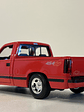 Maisto Chevrolet 454 SS Pick-up 1993 - Camioneta de culto a escala 1:24  – el “muscle truck” de los 90's - Miniatura 7