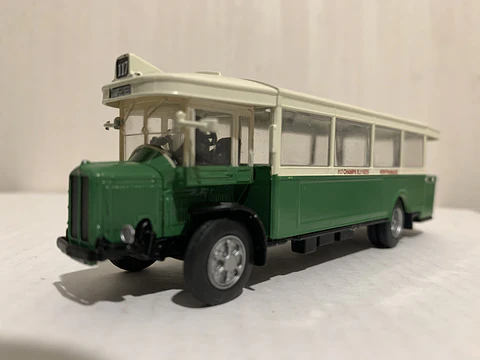 Renault TN6 París 1:72 (Buses of the World) – el autobús parisino de la “plateforme arrière”. SIN CAJA, EN BLISTER ORIGINAL
