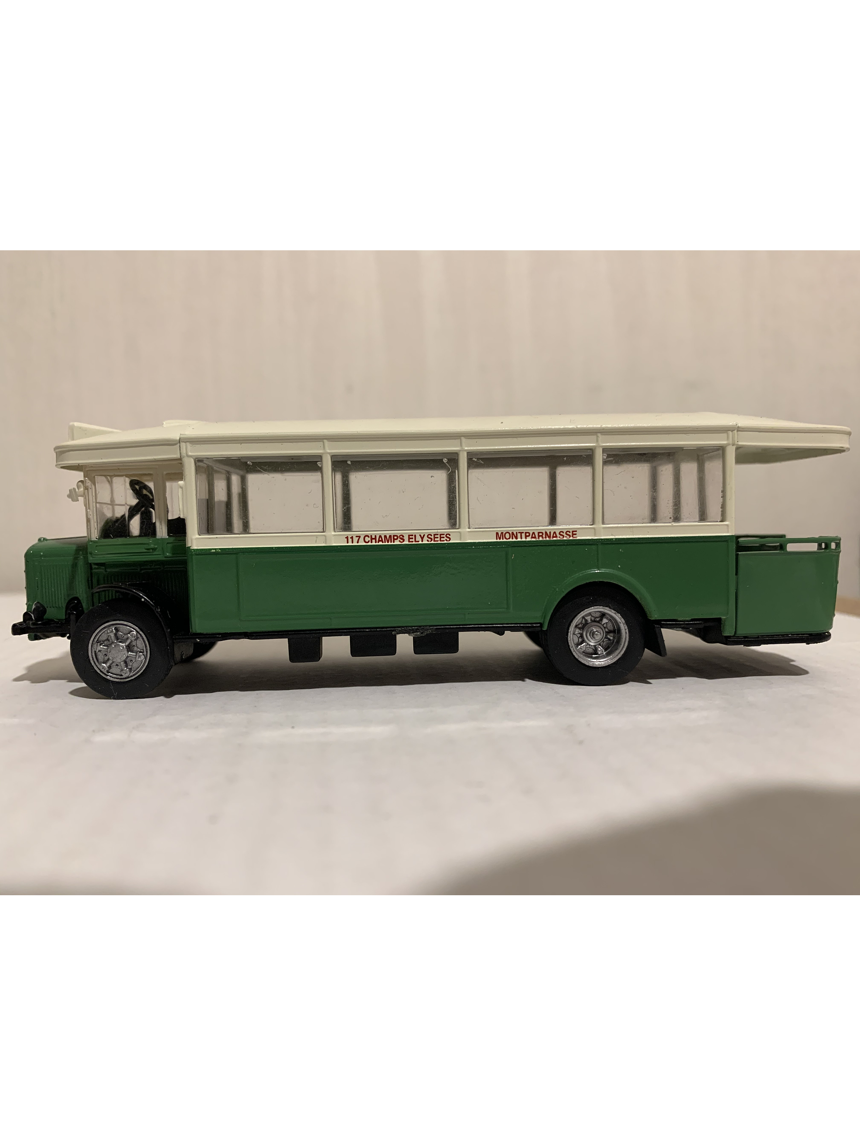 Renault TN6 París 1:72 (Buses of the World) – el autobús parisino de la “plateforme arrière”. SIN CAJA, EN BLISTER ORIGINAL 4