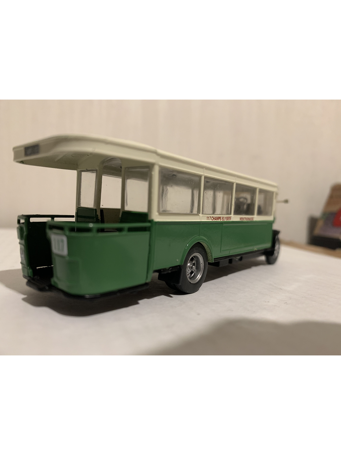 Renault TN6 París 1:72 (Buses of the World) – el autobús parisino de la “plateforme arrière”. SIN CAJA, EN BLISTER ORIGINAL 6