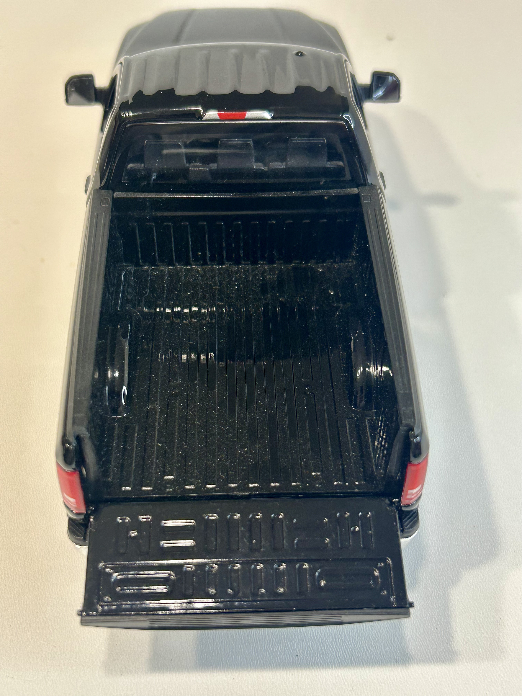 WELLY Ford F-150 Regular Cab 2015 1:24 rojo – Pick-up a escala die-cast con puertas y portalón operativos | Chile.  SIN CAJA ORIGINAL 19