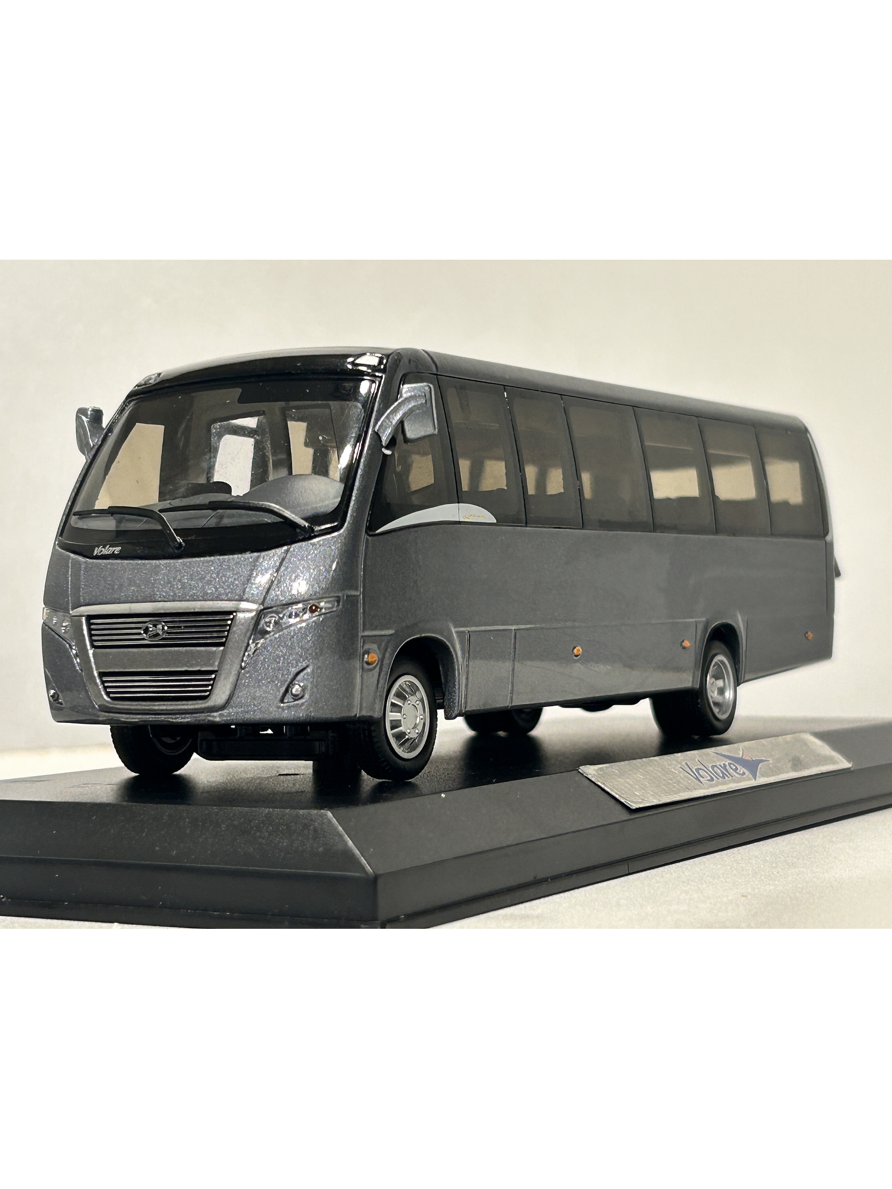 Marcopolo Volare 1:42 – Mini bus brasileño de referencia para turismo y transporte colectivo en Chile 2