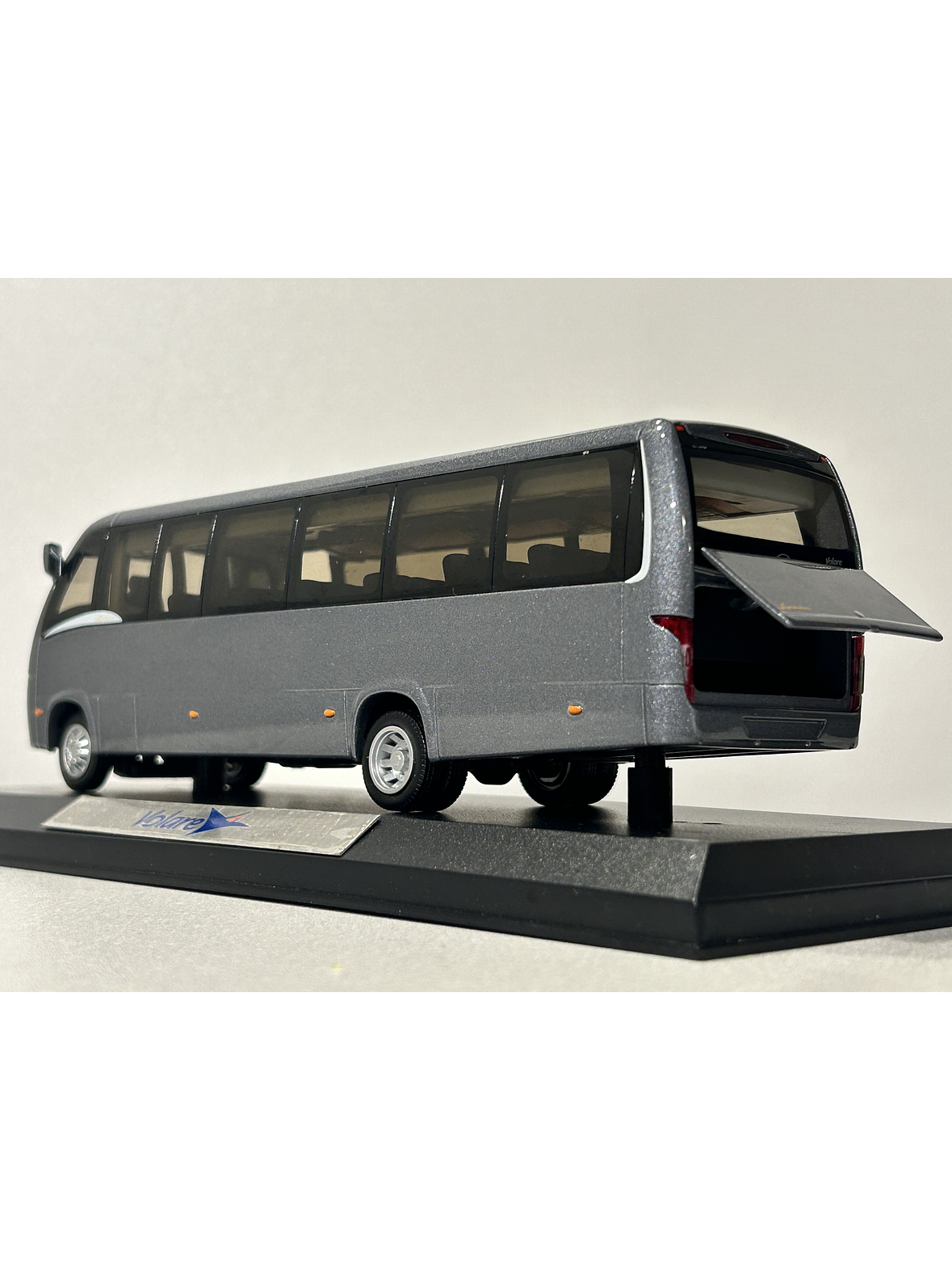Marcopolo Volare 1:42 – Mini bus brasileño de referencia para turismo y transporte colectivo en Chile 9