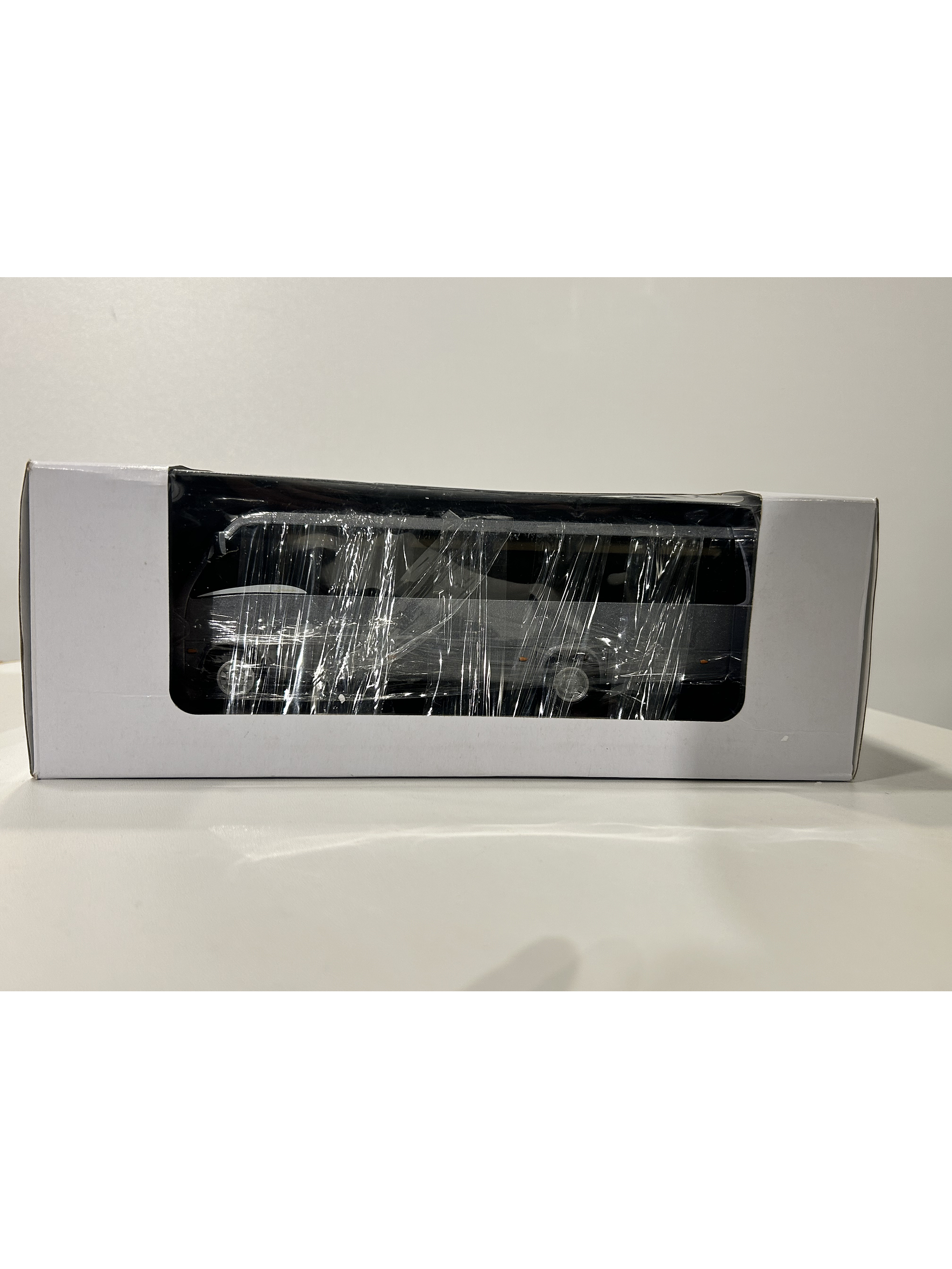 Marcopolo Volare 1:42 – Mini bus brasileño de referencia para turismo y transporte colectivo en Chile 12