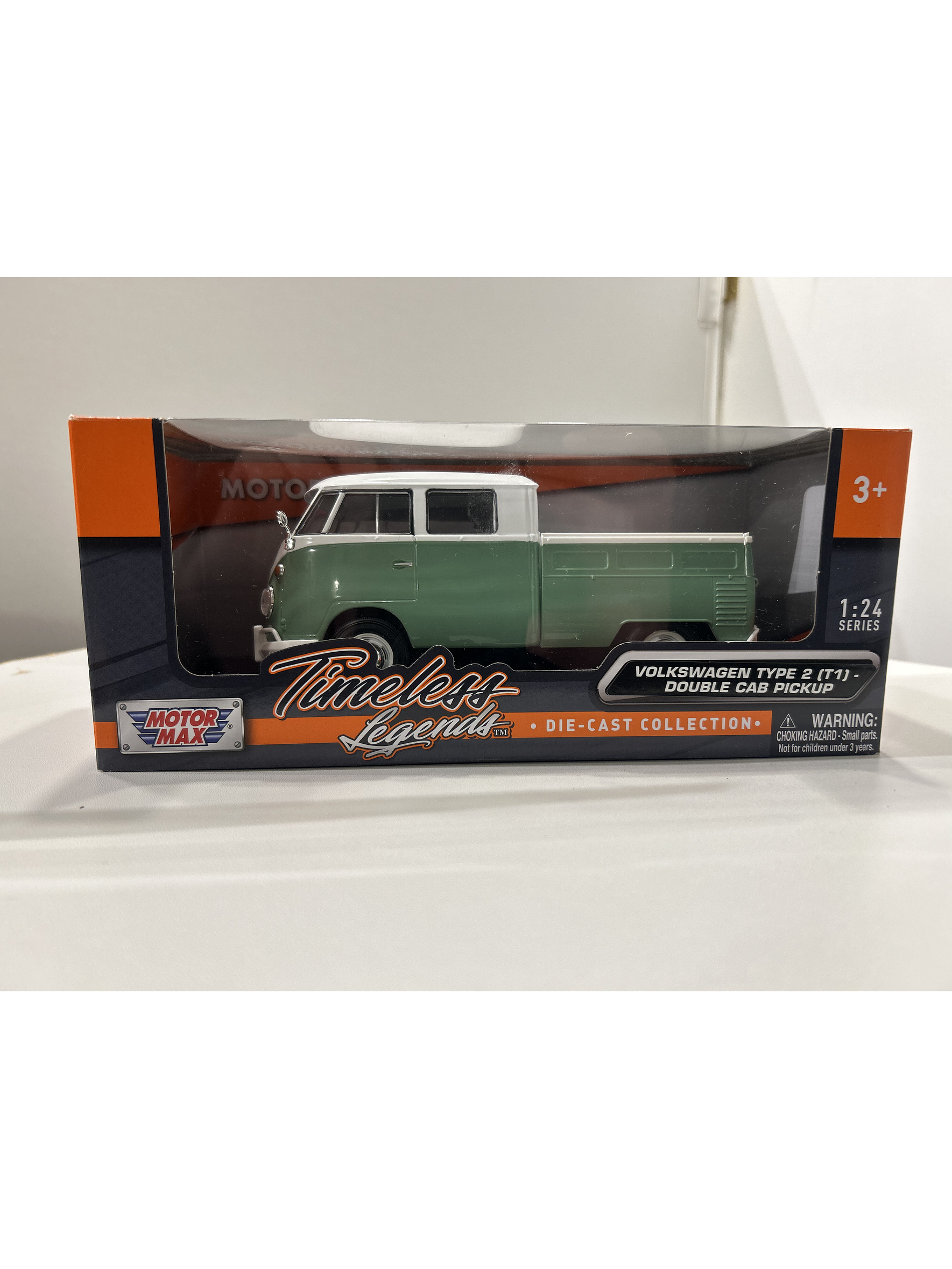 Motormax Volkswagen T1 DoKa (Double Cab Pickup), 1:24 – Timeless Legends 10