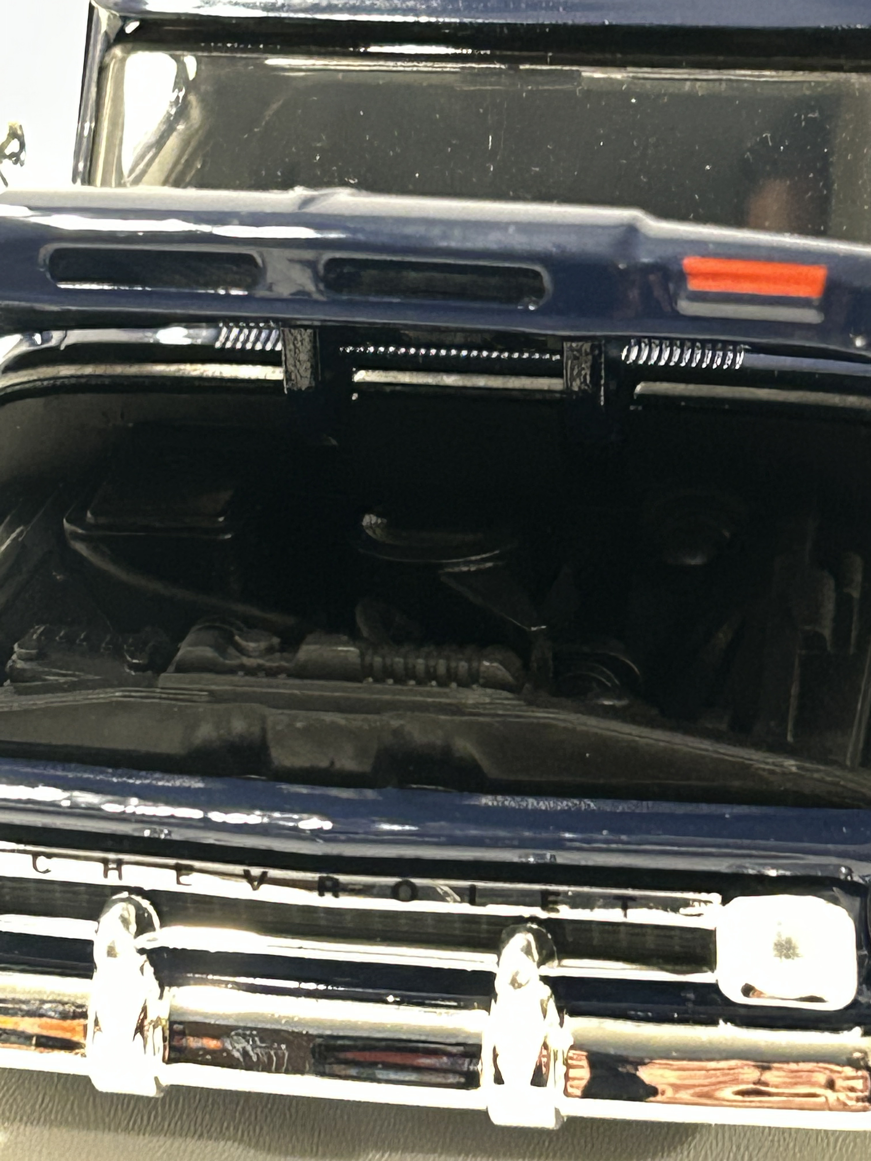 Motormax Chevrolet C10 Fleetside Pick-Up 1966, 1:24 – Clásico “C-10” primera generación | Ruta Nostalgia Chile 16