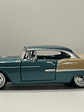 Motormax Chevrolet Bel Air Hardtop 1955 1:24 (verde metálico/beige) – Edición “Timeless Legends” - Miniatura 10