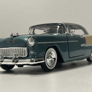 Motormax Chevrolet Bel Air Hardtop 1955 1:24 (verde metálico/beige) – Edición “Timeless Legends”