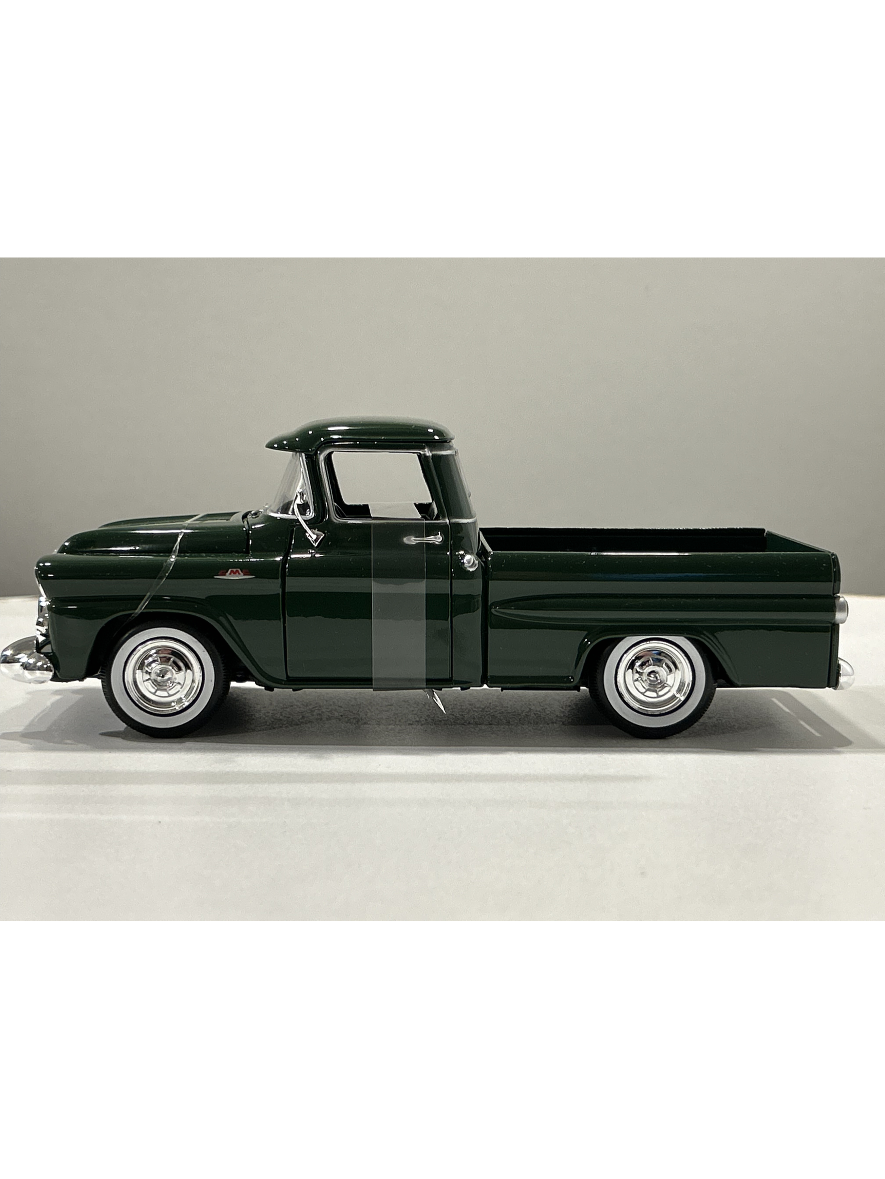 Motormax GMC 100 Pickup, 1:24 (Timeless Legends) – Ruta Nostalgia Chile 31