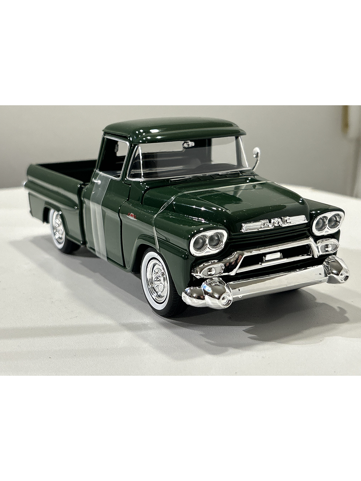 Motormax GMC 100 Pickup, 1:24 (Timeless Legends) – Ruta Nostalgia Chile 25