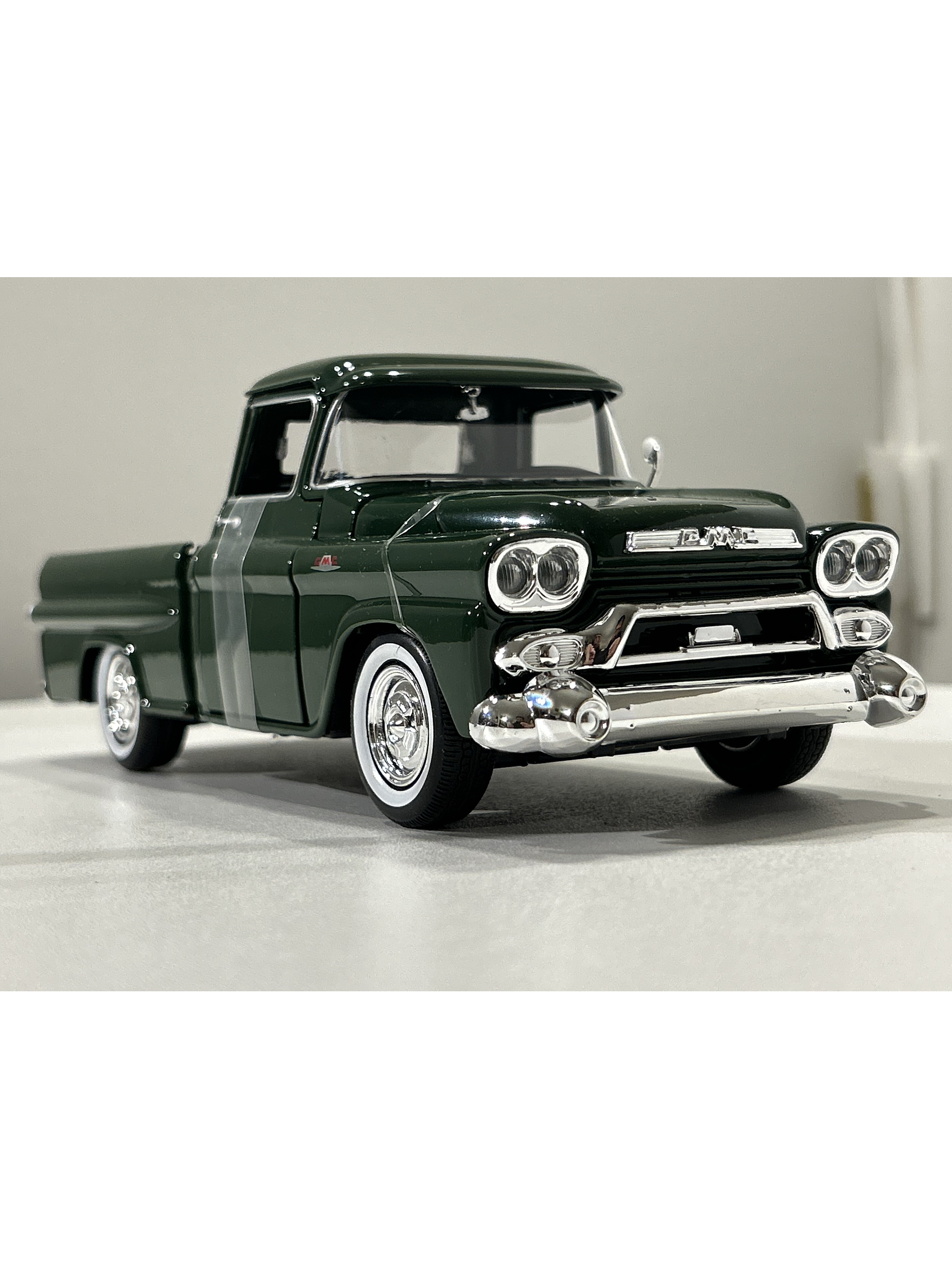 Motormax GMC 100 Pickup, 1:24 (Timeless Legends) – Ruta Nostalgia Chile 26