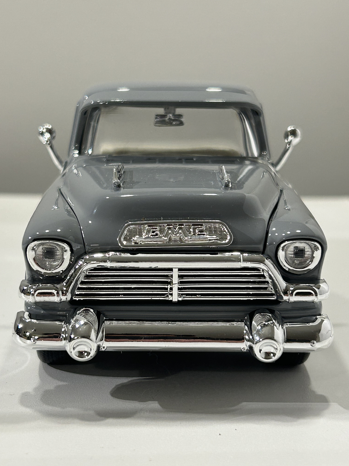 Motormax GMC 100 Pickup, 1:24 (Timeless Legends) – Ruta Nostalgia Chile 13