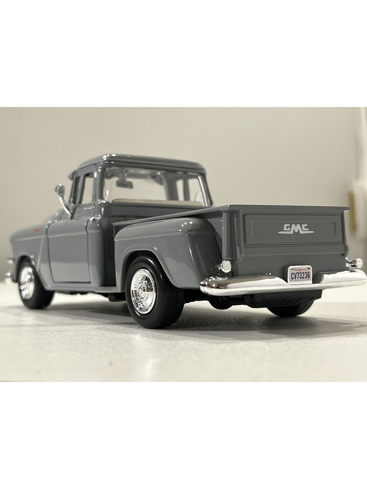 Motormax GMC 100 Pickup, 1:24 (Timeless Legends) – Ruta Nostalgia Chile 19
