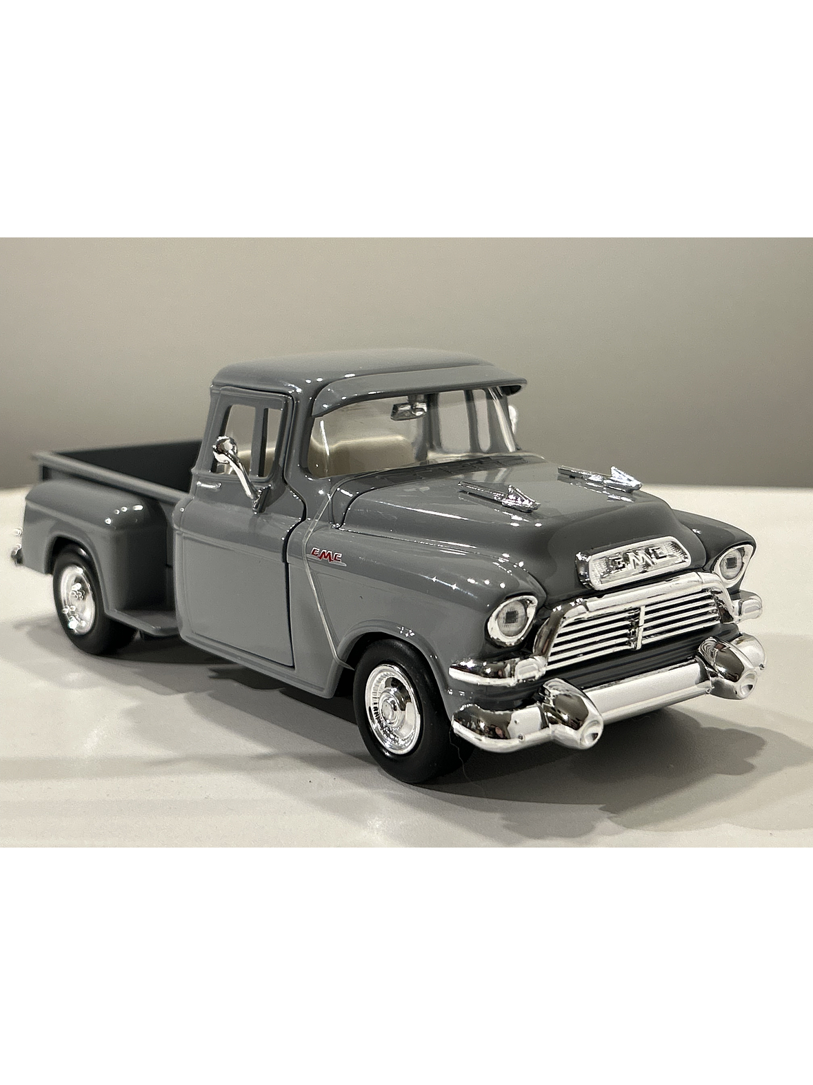 Motormax GMC 100 Pickup, 1:24 (Timeless Legends) – Ruta Nostalgia Chile 15
