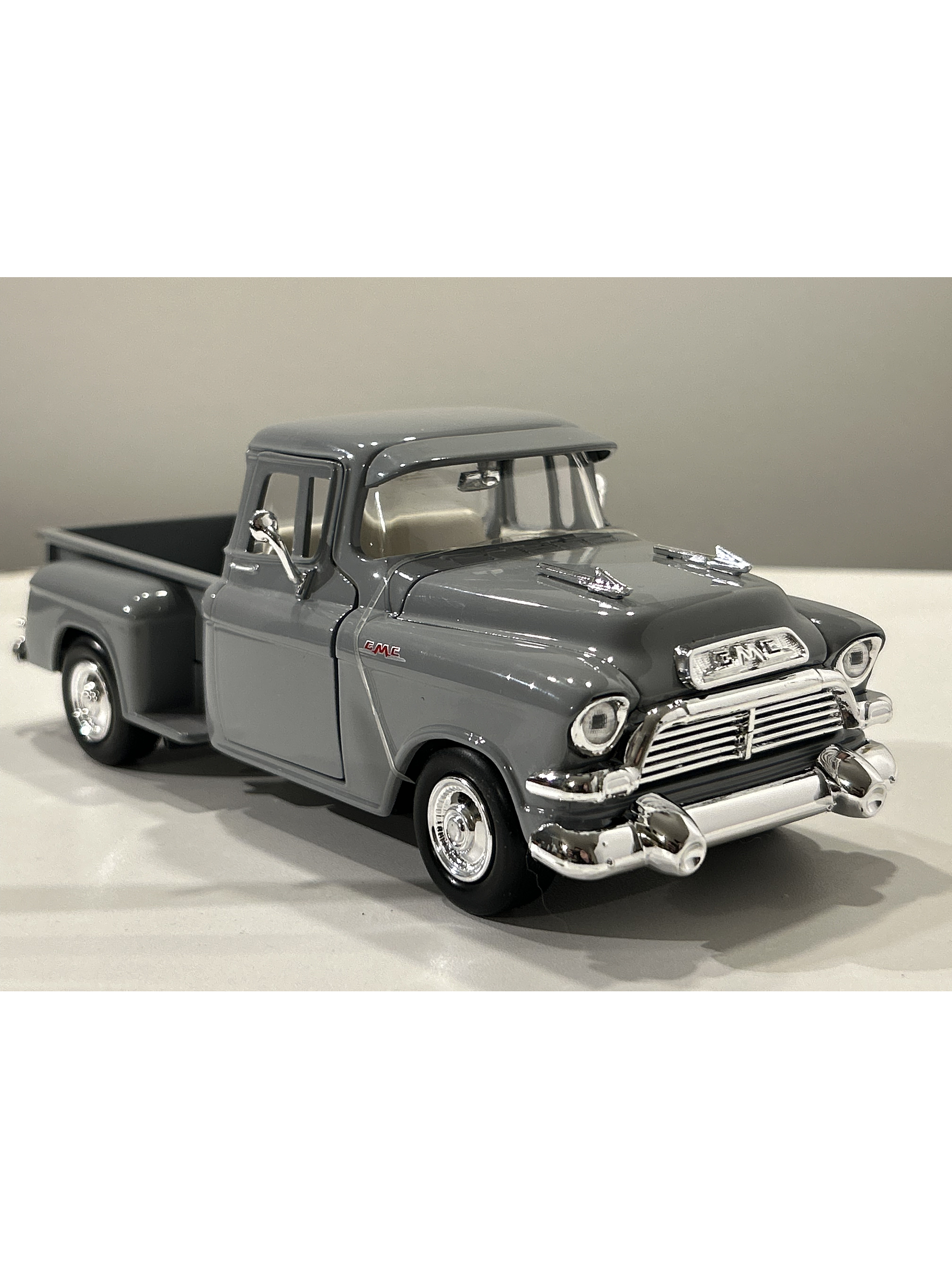 Motormax GMC 100 Pickup, 1:24 (Timeless Legends) – Ruta Nostalgia Chile 15