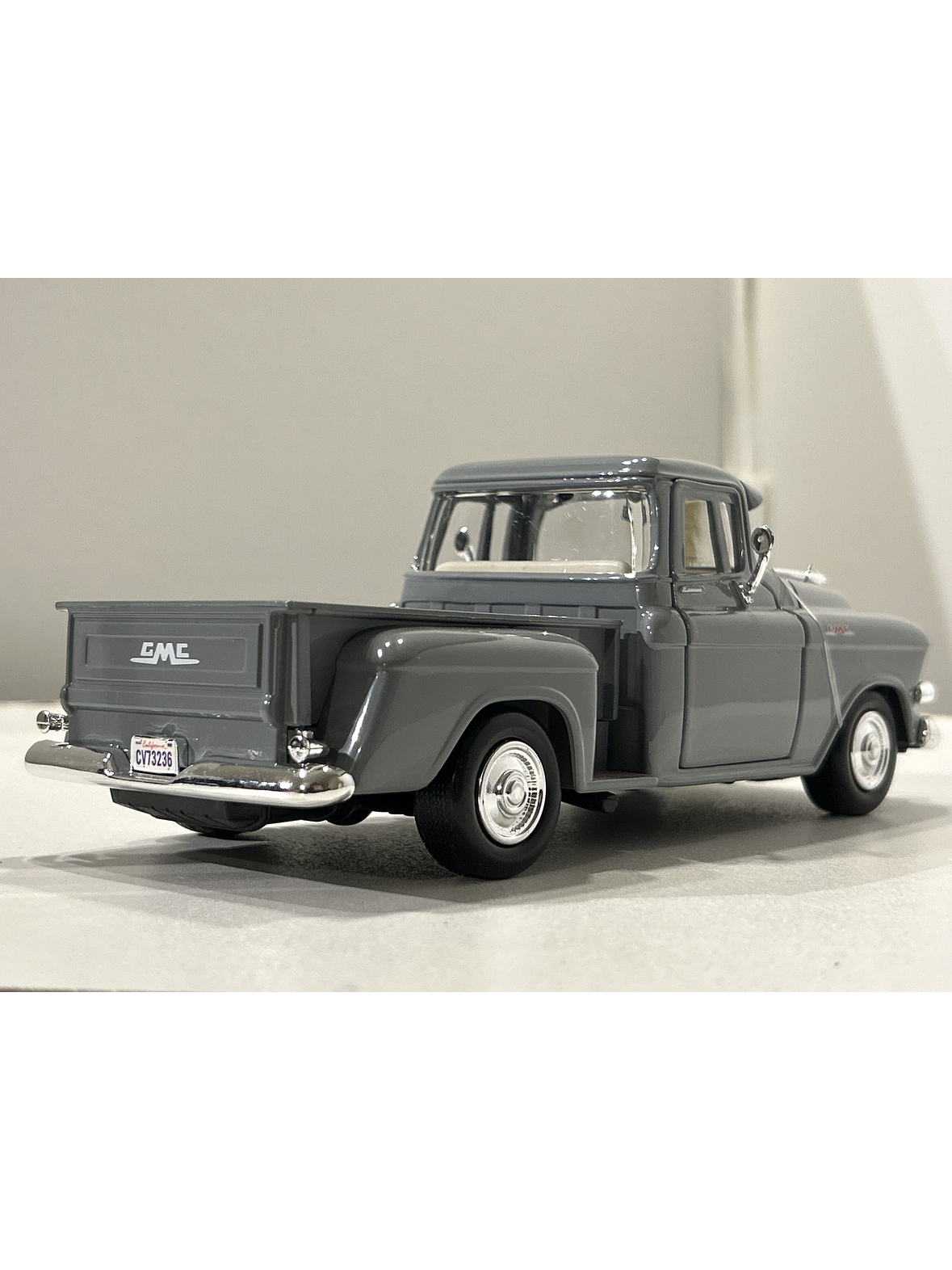 Motormax GMC 100 Pickup, 1:24 (Timeless Legends) – Ruta Nostalgia Chile 17