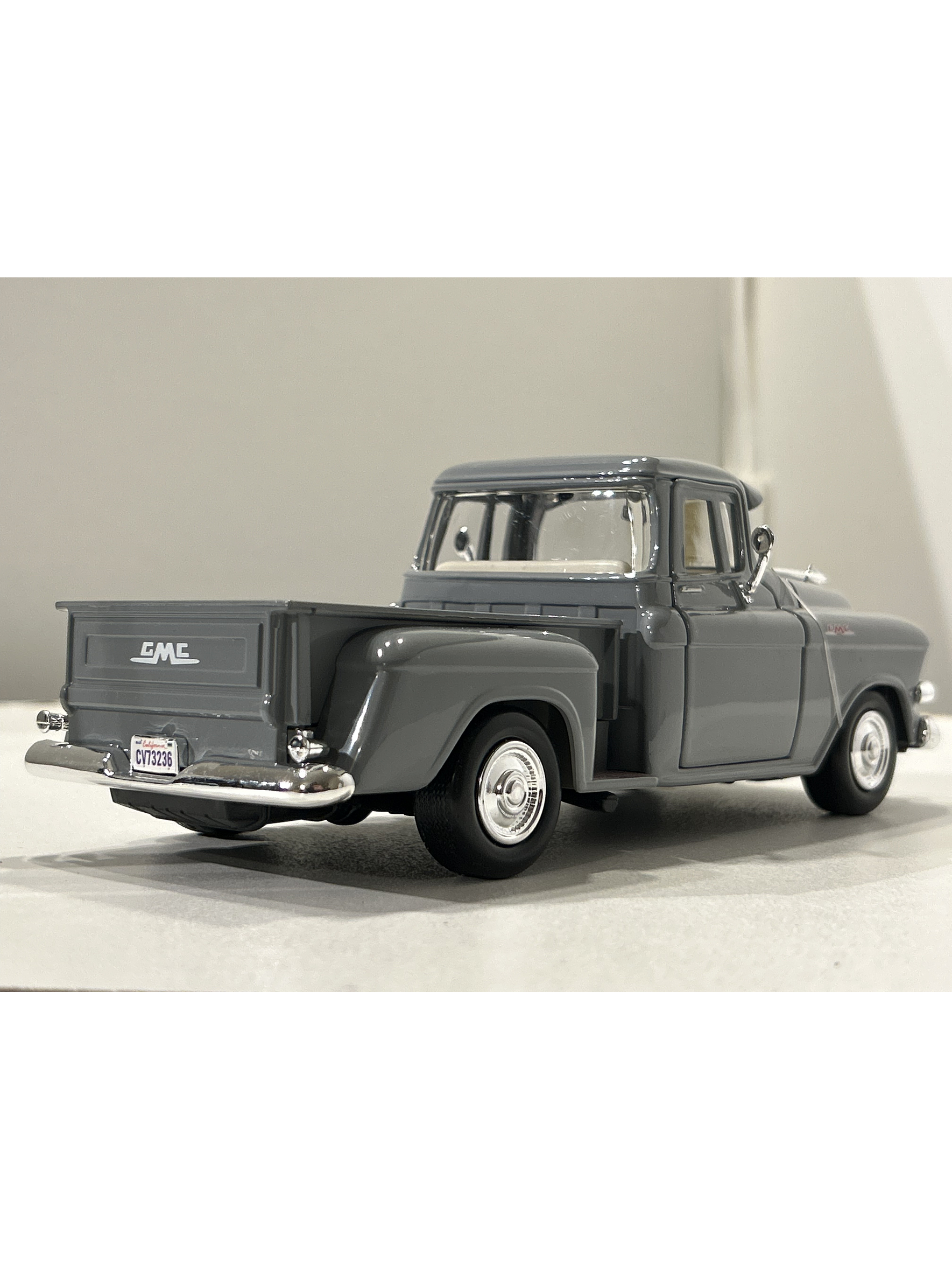 Motormax GMC 100 Pickup, 1:24 (Timeless Legends) – Ruta Nostalgia Chile 17